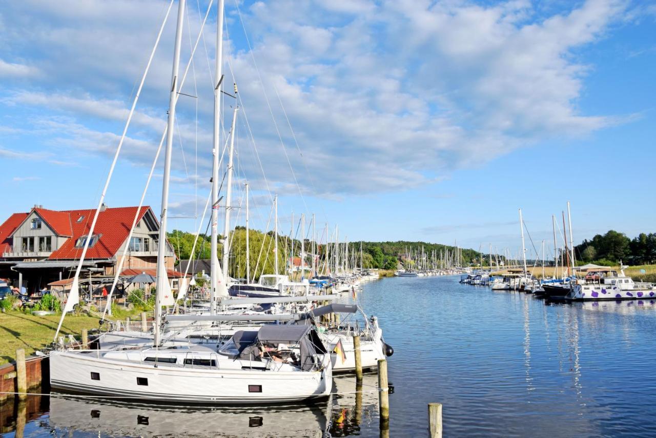 Schoene Ferienwohnungen Mit Kamin Im Ostseebad Sellin Eksteriør bilde