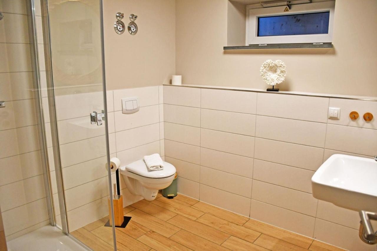 Schoene Ferienwohnungen Mit Kamin Im Ostseebad Sellin Eksteriør bilde